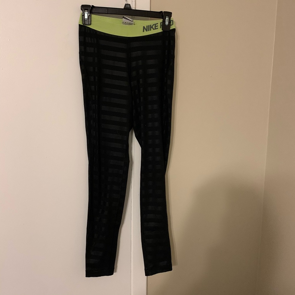 Nike Pro leggings